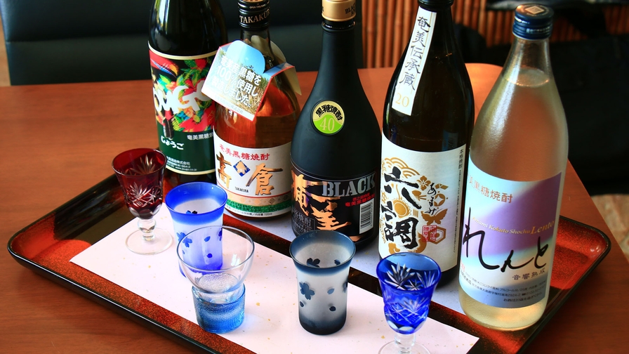 お酒好きならコレ★【奄美地酒飲み比べ】奄美の料理に合わせた地酒を3種楽しめます♪